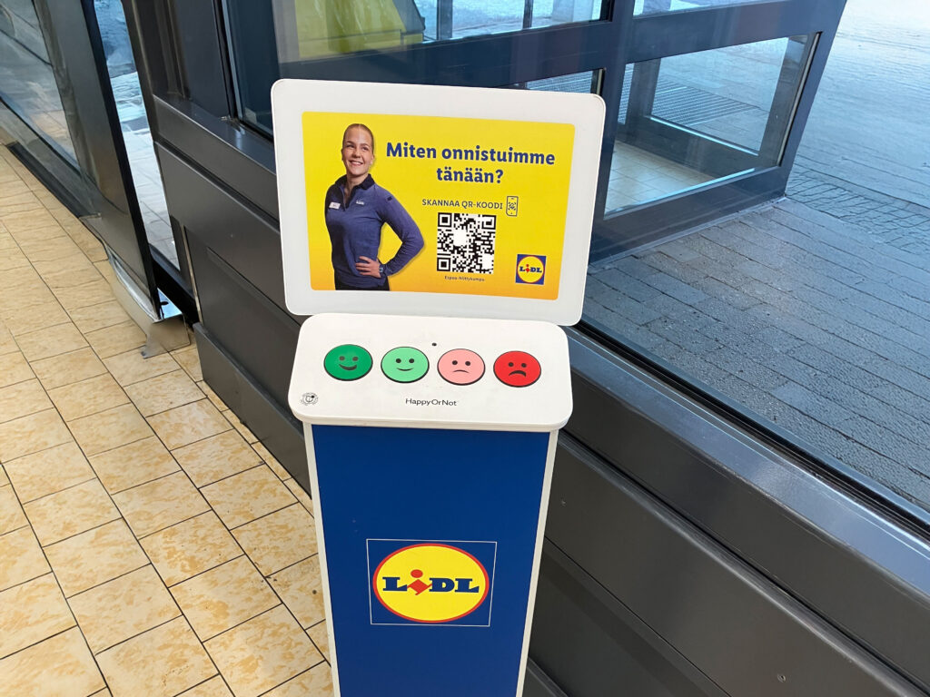 HappyOrNot Smiley Terminal at Lidl Finland